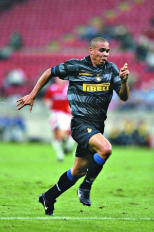 的中场球员 的中场球员