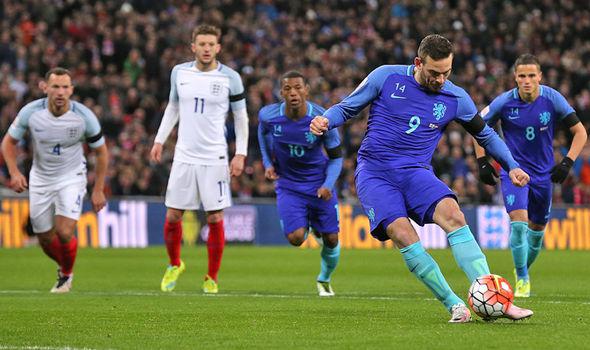 根据联盟内 根据联盟内