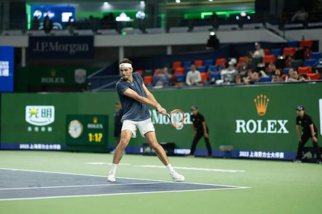 中腰部素材 中腰部素材